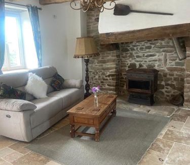 Plouguenast House | Pinabre Rose Cottage