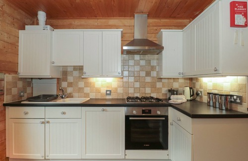 Swanage Cottage | PINE, family friendly, with hot tub in Swanage