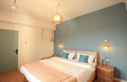 Tongzhou Hotel | pine house