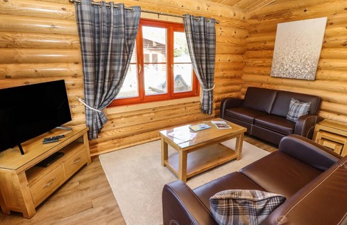 Castle Bytham House | Pine Lodge