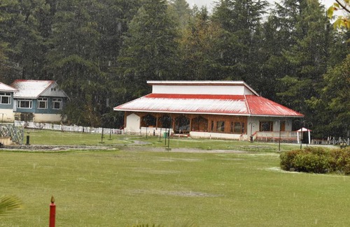 Shogran Hotel | Pine Park Shogran