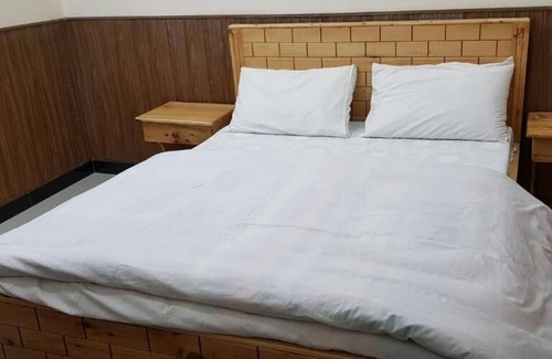 Azad Kashmir Resort | Pine Top Resort Batakundi