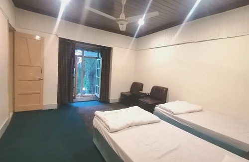 Loralai District Hotel | Pine Valley View