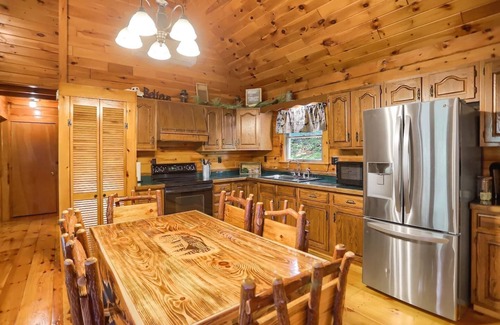 Elliottsburg Cabin | Pine View Cottage