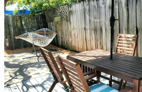 Briny Breezes House | Pineapple Beach Cottage steps from the sand!