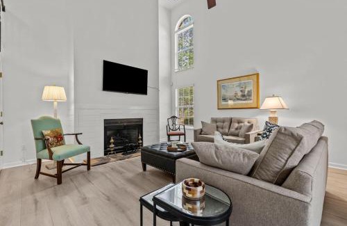 Pinehurst House | Pinehurst Manor 2BR Townhome