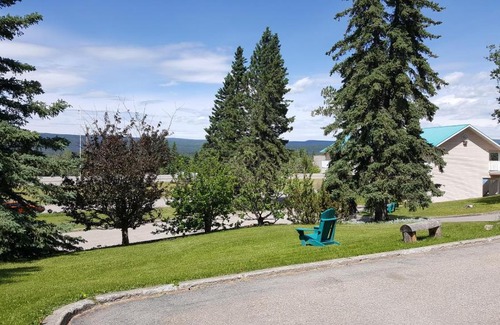 Hinton Hotel | Pines Motel