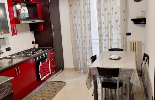 Castellana Grotte Apartment | Pinewood Central House