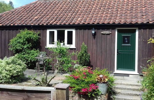 Thorpe Market Cottage | Pinewood Cottage - Set Around An Old Farmyard In A Village Location