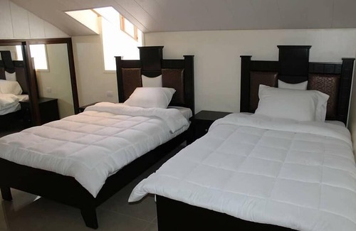 Jeita Bed & Breakfast | Pinewood Hotel