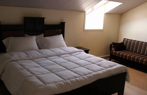 Jeita Bed & Breakfast | Pinewood Hotel