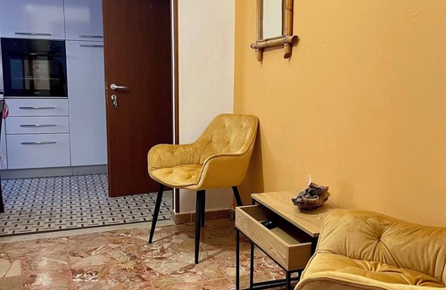 Porto Garibaldi Apartment | Pink House. Quiet, simple, comfortable apartment between harbor and beaches