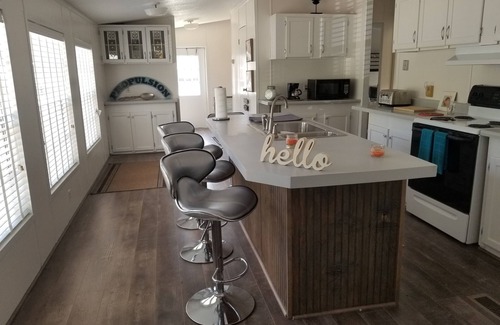 Ono Island House | PINK PEARL of THE POINT -Affordable 3/2 One block to ICW-6 minutes to Beach