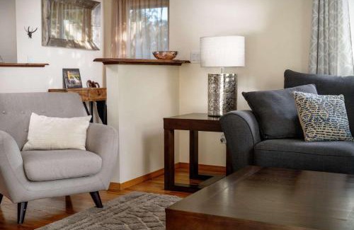 Dundee House | Pinot Vista