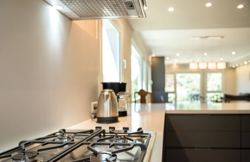 Belgrano House | Pioneros House. Moderno. Stainless Steel. Nuevo.