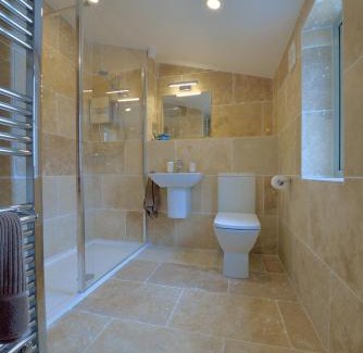 Holt Bed & Breakfast | Pippin Heath House B&B