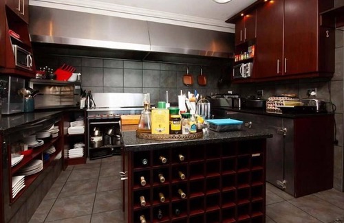 Bluewater Bay House | Pirates Lodge