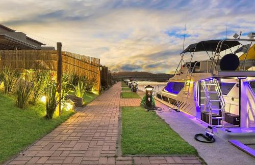 Buzios House | Piscina - 4 Suítes - Condominio Clube - Marina