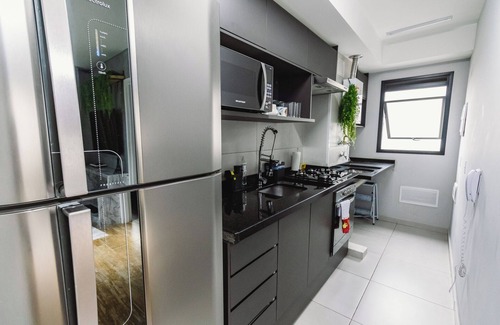 Bras Condo | Piscina borda infinita! Em frente ao metrô Brás.