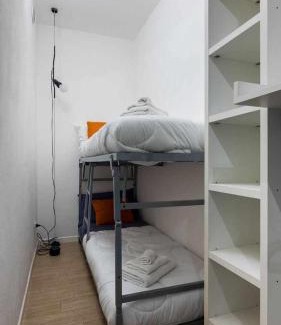 Pietra Ligure Apartment | PiscinaParkingVista Mare La Perla Ligure AC