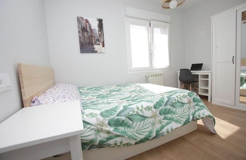 La Corredoria y Ventanielles Apartment | Piso a un paso del centro Oviedo