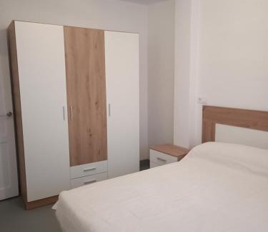 Pontedeume Apartment | Piso en Pontedeume enfrente hotel Eumesa