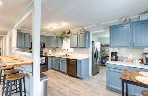 Pittsburg House | Pittsburg Vacation Rental < 1 Mi to Boat Launch