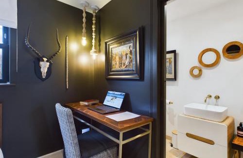 Cheltenham House | Pittville Central Parking Modern Wifi