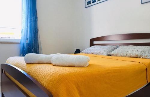 Pizzo House | Pizzo Beach Club one bed Apartments 86G
