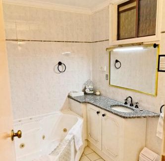 Forbes Hotel | Plainsman Motel