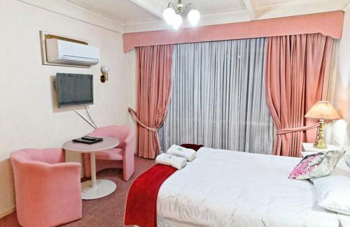 Forbes Hotel | Plainsman Motel