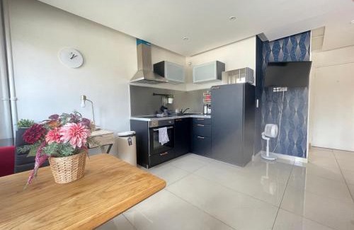 Plantieres Queuleu Apartment | Plantière - Studio centre quartier Queuleu - 2 personnes