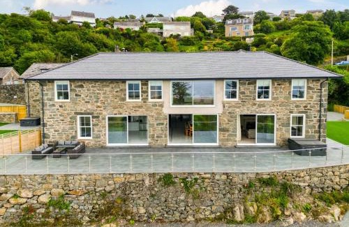 Harlech House | Plas Amherst