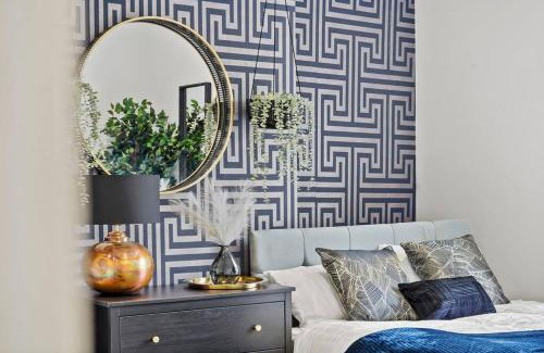 Gravesend Apartment | Platinum Grove Modern Flat
