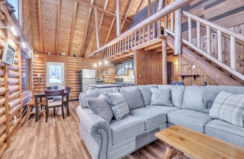 Beulah Cabin | Platte Haven: Harvest Season Escape – Nature's Best in Beulah!