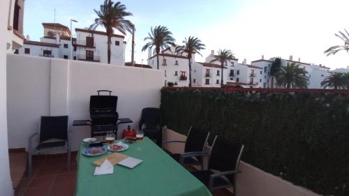 Motril Apartment | Playa Granada -Motril-Piscina-Garaje-Spa-Padel-Golf