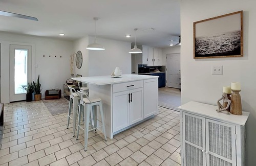 Harbor Oaks House | Playa Verde | Pet-Friendly + Easy Access to the Bay!