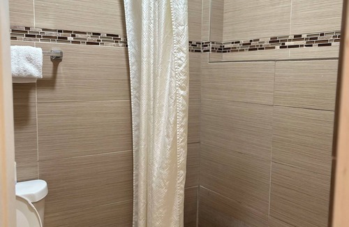 Harbor Gateway North Hotel | Plaza Hotel Gardena