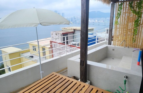 Yeongdo Apartment | Pleasant 2-bedroom apartment with AC in bustling Busan