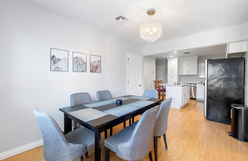 Parkway-South Sacramento House | Pleasant 3-bedroom house in central South Sacramento Location