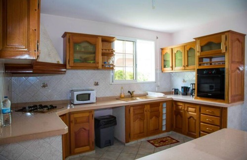 Saint Felix Villa | Pleasant accommodation in Le Gosier (terrace, garden & barbecue)