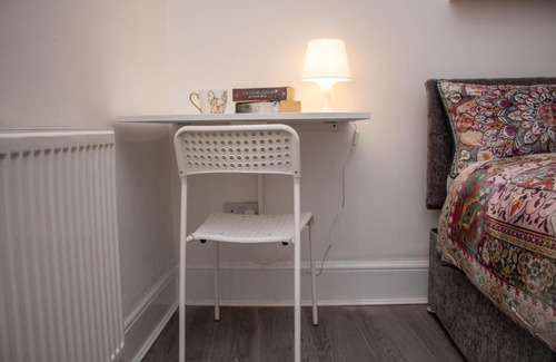 Liverpool House | Pleasant City Escape