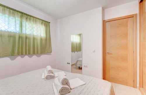 Playa San Juan Apartment | Pleasant Duplex San Juan with 2 bedrooms