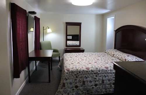 Middletown Hotel | Pleasant Hill Motel