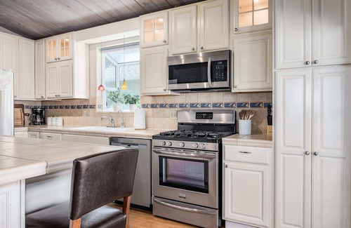 Opal Cliffs House | Pleasure Point Home - short walk to the beach!