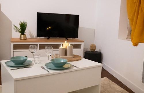 Centre Ancien Apartment | Plein cœur Historique de Caen - Quartier animé - au pied des boutiques, bars et restaurants