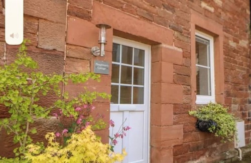 How Cottage | Ploughman’s Cottage