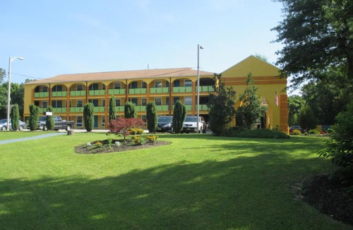 Williamstown Hotel | Plum Tree Inn