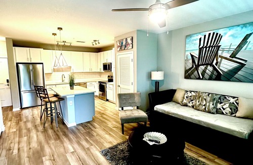 Highlands Apartment | Plush Apartment Near Airport Zoo