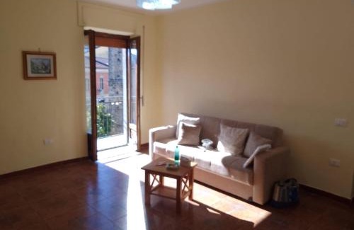 Stio Apartment | PM 9 Piazza Della Libertà Guest House